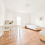 Tolstov - 2 - Grosse Kueche - Center Apartman *