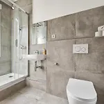 Tolstov - 2 - Grosse Kueche - Center Apartman