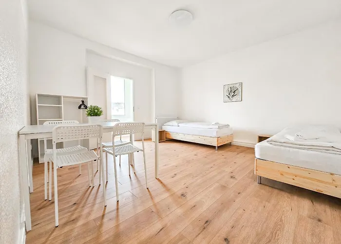 Tolstov - 2 - 25 Min Zur Messe Dus Lejlighed